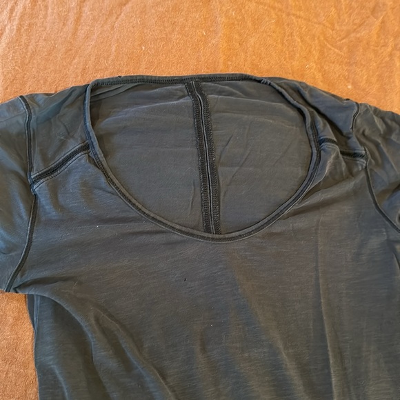 Lululemon Scoop Neck Soft T - Picture 6 of 6